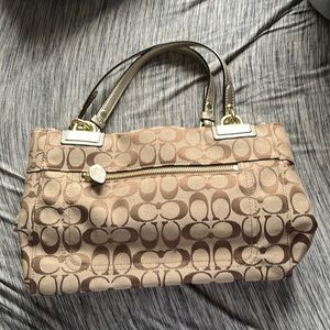 Coach purse in great condition